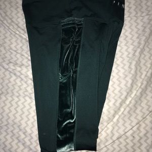 PINK 7/8 fleece lined leggings